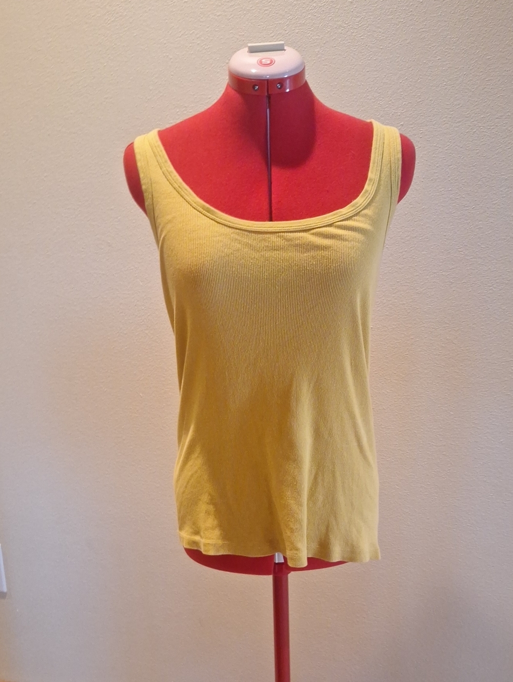 GAP Yellow Scoop Neck Ribbed Tank Size L
